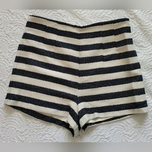BCBGeneration Sz 6 shorts